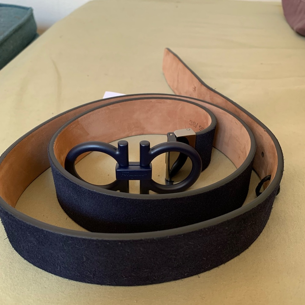 Ferragamo belt size 38 in waist